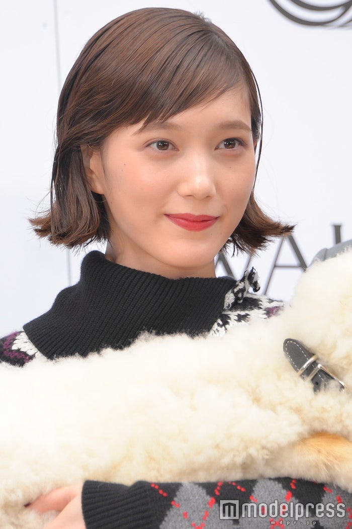 本田翼ヘア変遷 カラー アレンジが決め手のお洒落ショートスタイル モデルプレス 本田翼ヘア変遷 カラー アレンジが決め手のお洒落ショートスタイル モデルプレス