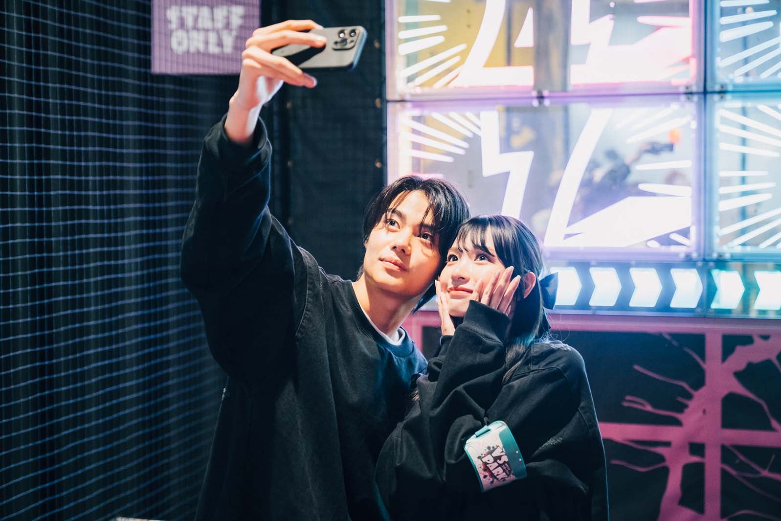 今井竜太郎、中川紅葉「花束とオオカミちゃんには騙されない」ABEMAプレミアム限定企画第二夜（C）AbemaTV, Inc.