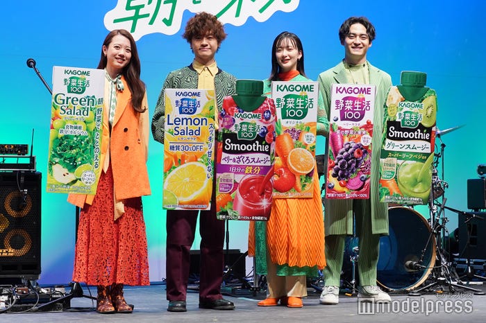 緑黄色社会(左から)peppe、穴見真吾、長屋晴子、小林壱誓(C)モデルプレス