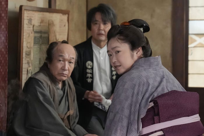 小日向文世、岡部たかし、池脇千鶴「ばけばけ」第50話(C)NHK