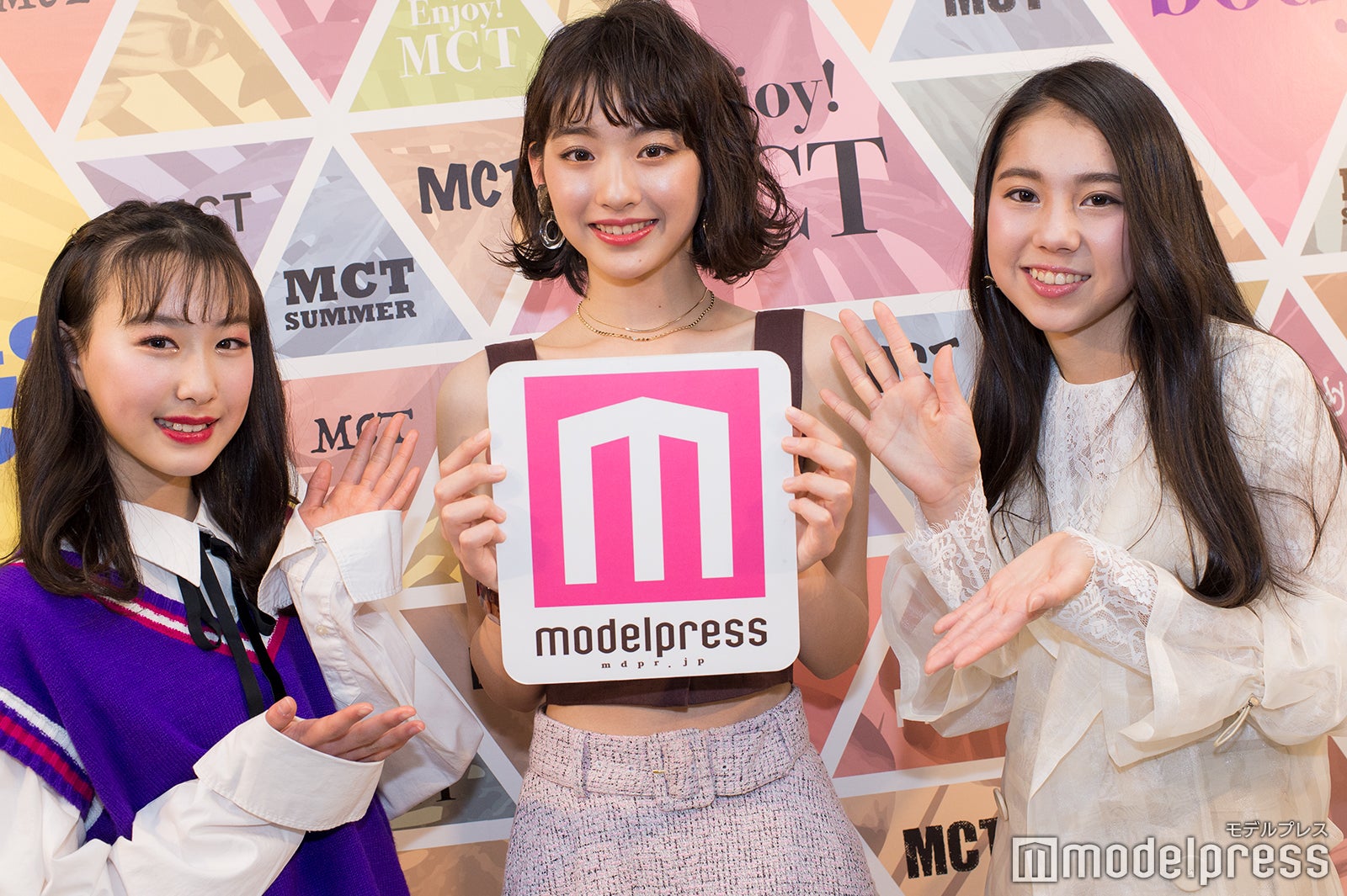 （左から）山下森羅さん、村上なずなさん、池田メリッサさん（C）モデルプレス 