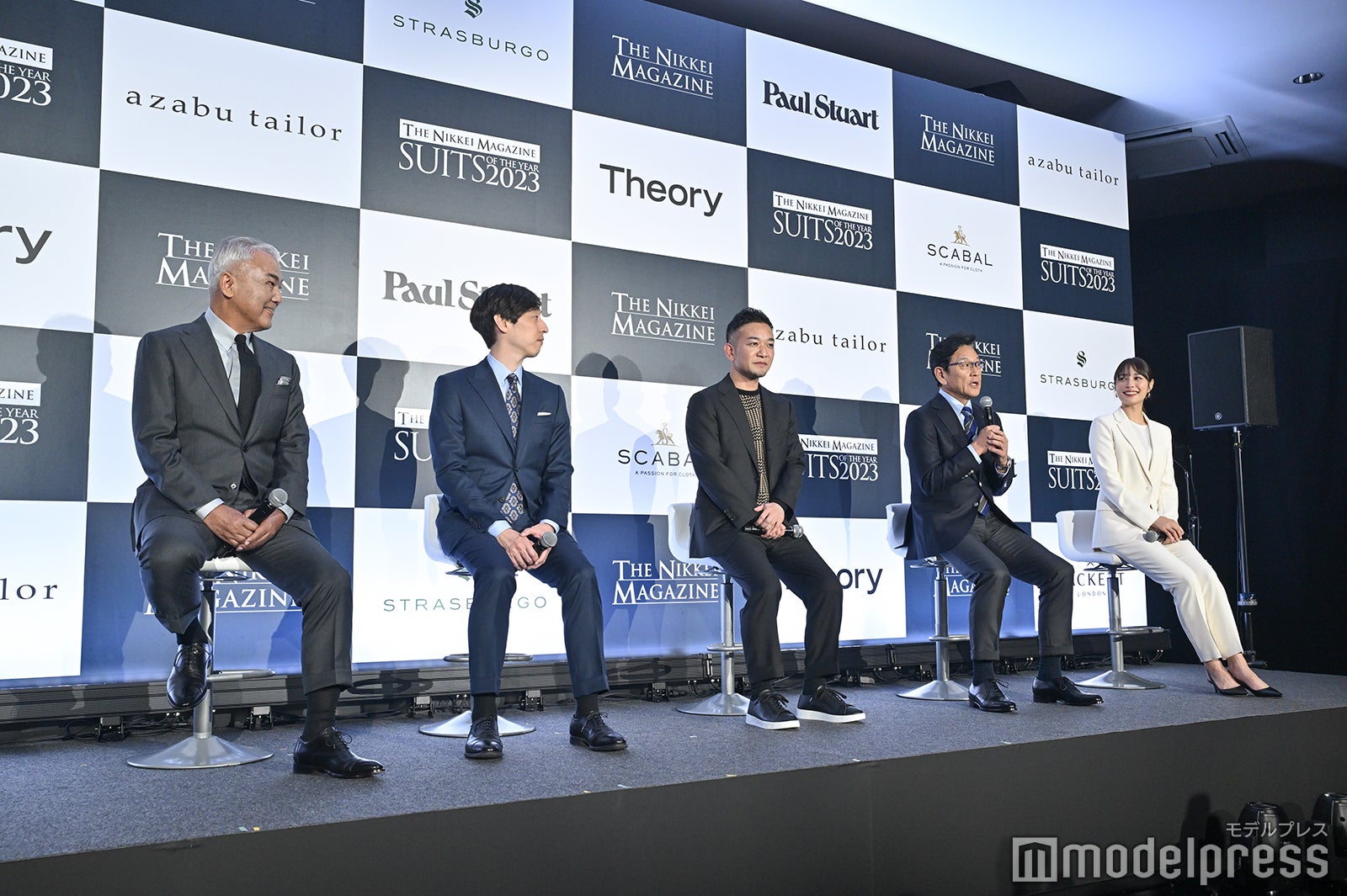 （左から）増田宗昭氏、伊藤正裕氏、小野里寧晃氏、栗山英樹氏、広瀬アリス（C）モデルプレス