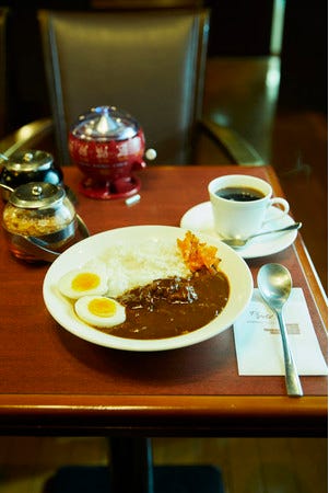 敏腕バイヤーが選んだ絶品スイーツ&グルメが「今だけ」大阪に集合♡