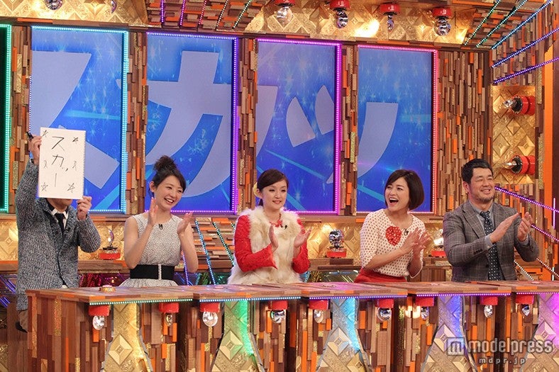 トークで盛り上がるスタジオの様子／（左から） 陣内智則 、おのののか、千秋、三田寛子、高田延彦  （C）フジテレビ