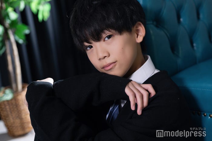 モデルプレスのインタビューに応じた芹川壽都くん(C)モデルプレス
