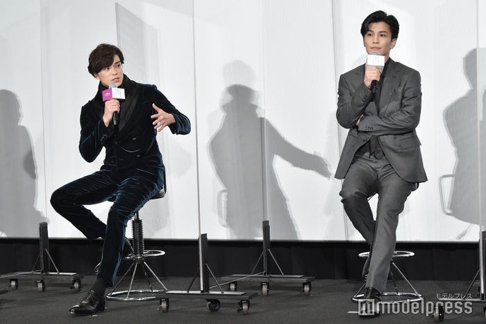 新田真剣佑、岩田剛典(C)モデルプレス
