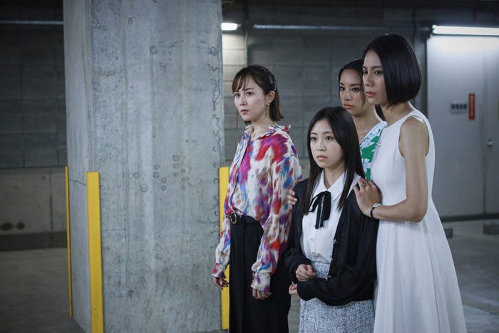 比嘉愛未、高橋メアリージュン、新井美羽、松下奈緒「スカイキャッスル」第8話より(C)テレビ朝日