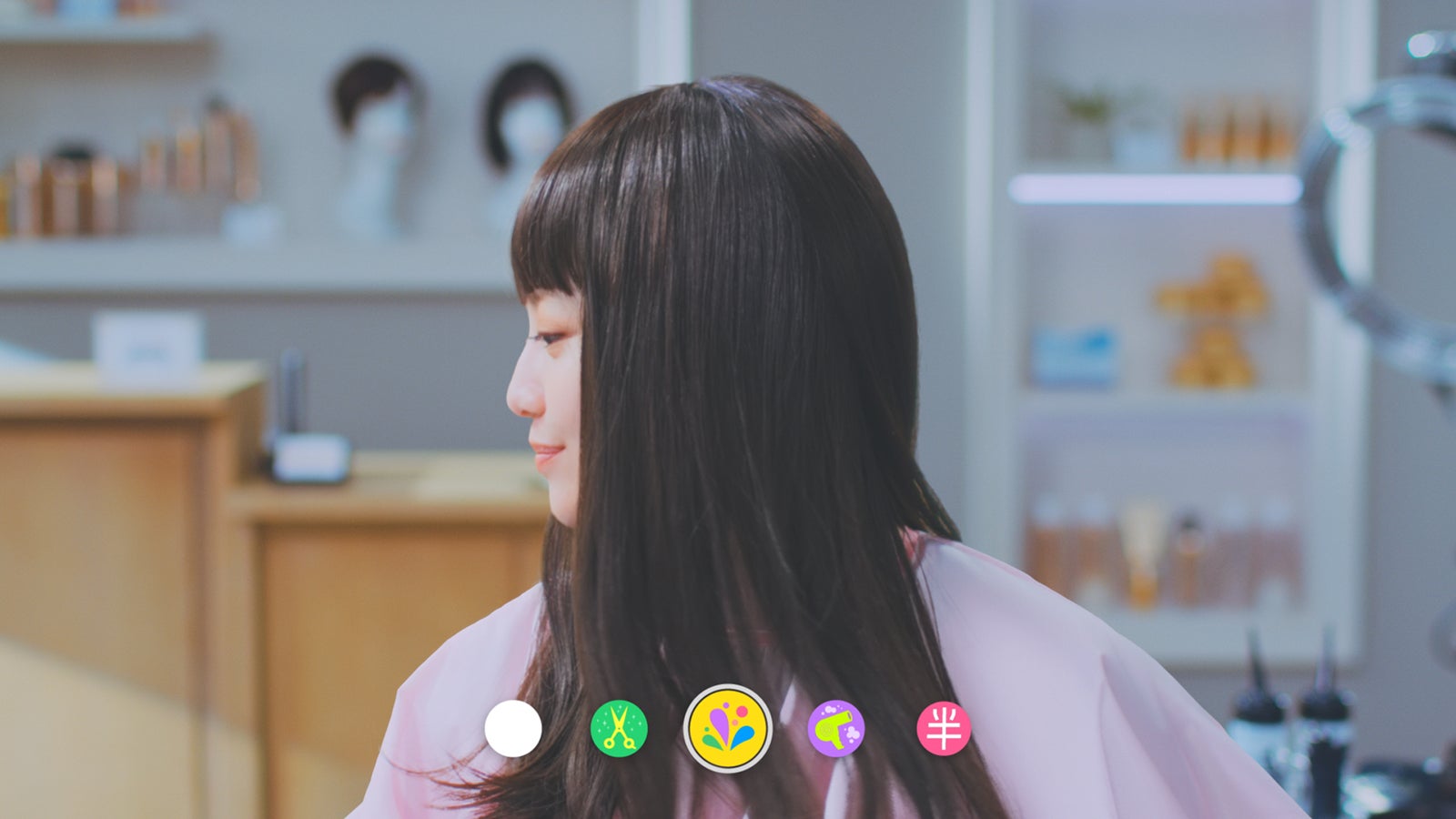 今田美桜／新CM「おトクみ、あふれる」篇（提供写真）