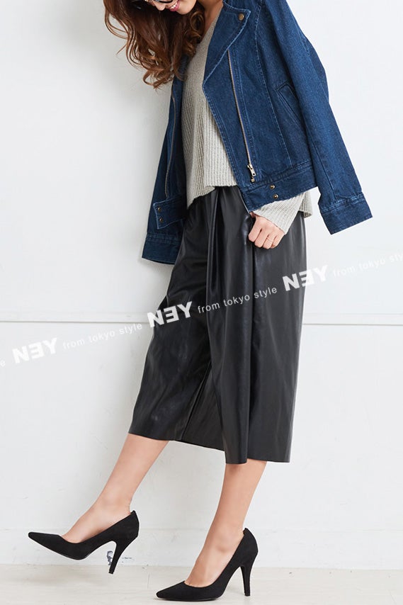 フェイクレザー・ガウチョパンツ「Luz Llena」2,970円(税込)／画像提供：Luz Llena