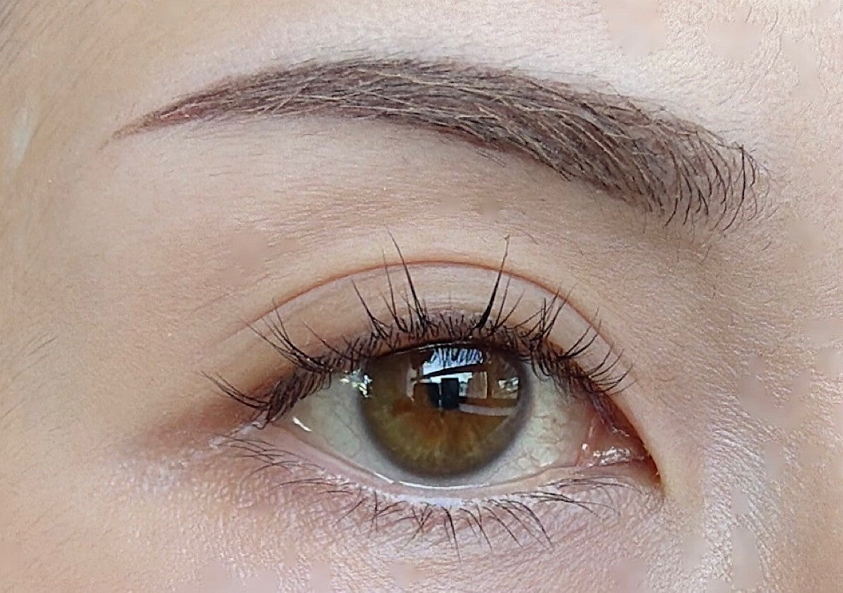 まずはここのメイク変えてみて！大人のNG眉メイク3選と改善テク