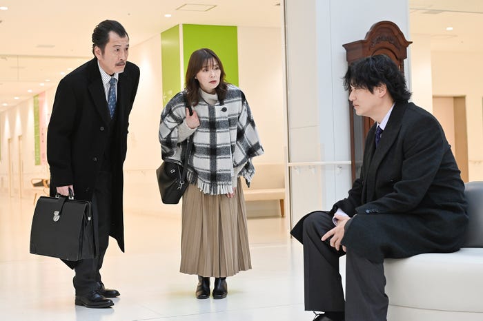 吉田鋼太郎、大塚寧々、井浦新「おっさんずラブ-リターンズ-」第7話(C)テレビ朝日