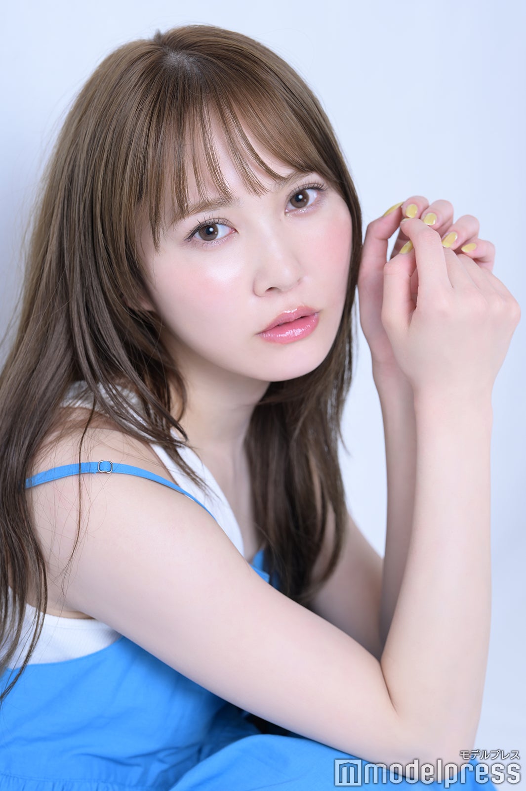日向坂46加藤史帆、初の水着＆ソロランジェリー撮影は“緊張より