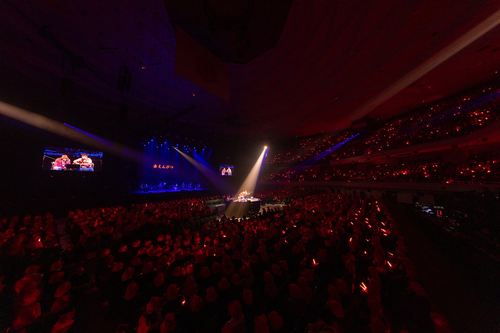 「赤えんぴつ in 武道館」撮影：RyuyaAmao