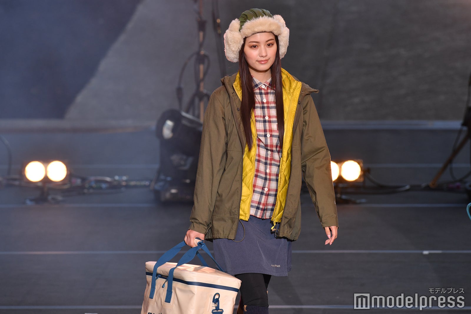 （C）モデルプレス