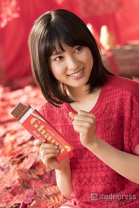 土屋太鳳／CMメイキング風景