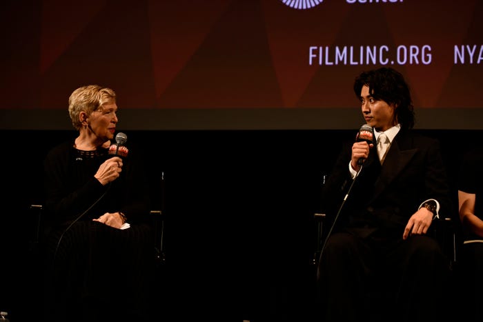 キャレン・セバンズ氏、山崎賢人(提供写真)