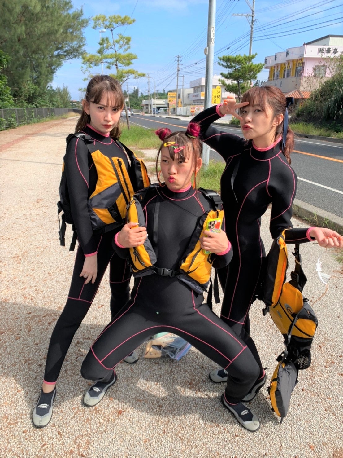 小嶋陽菜、フワちゃん、指原莉乃 （C）フジテレビ