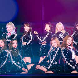 モデルプレス - TWICE、初のドームツアー開幕「夢を叶えてくれてありがとう」チケットは1分で完売