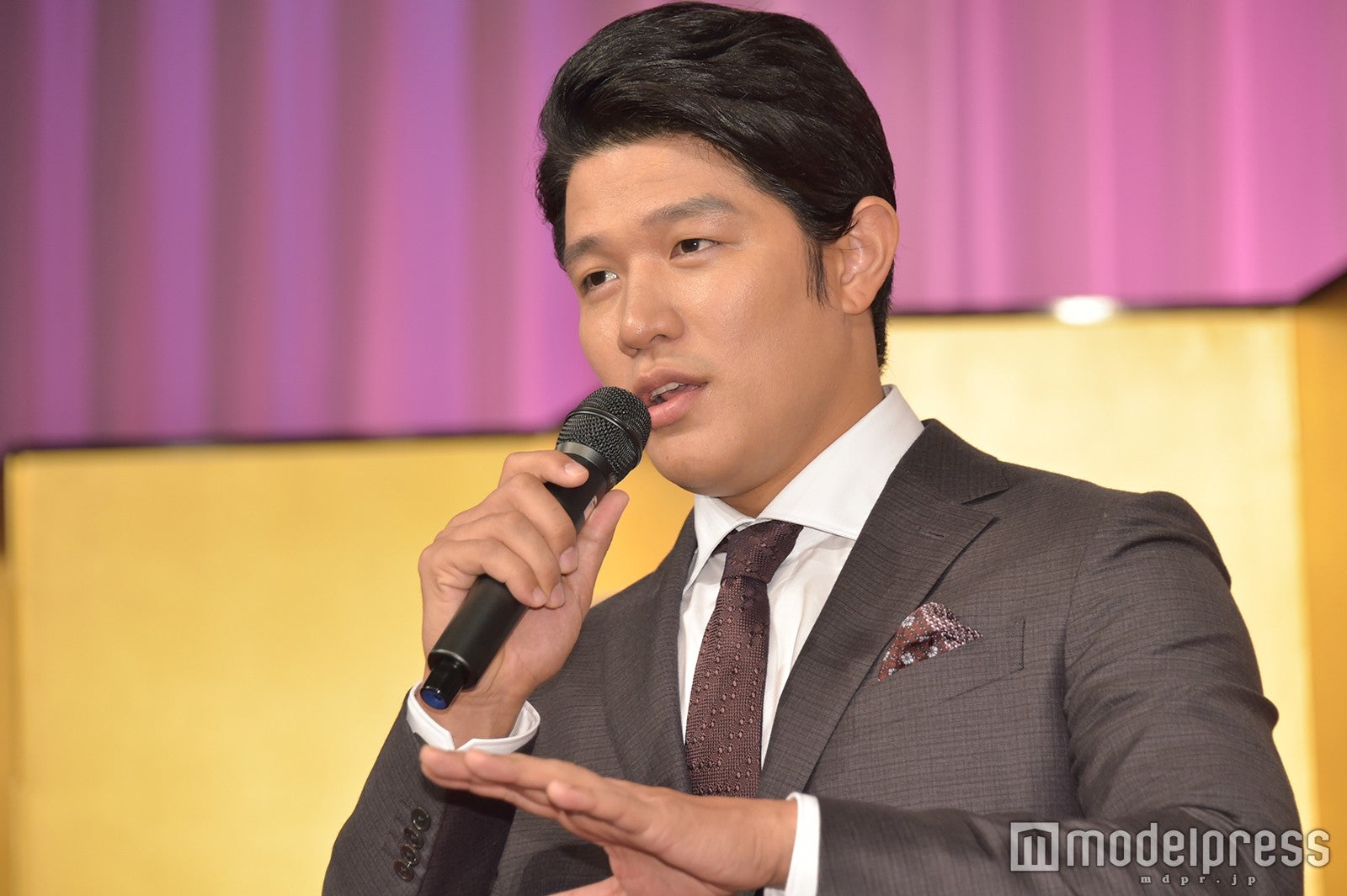 鈴木亮平 （C）モデルプレス