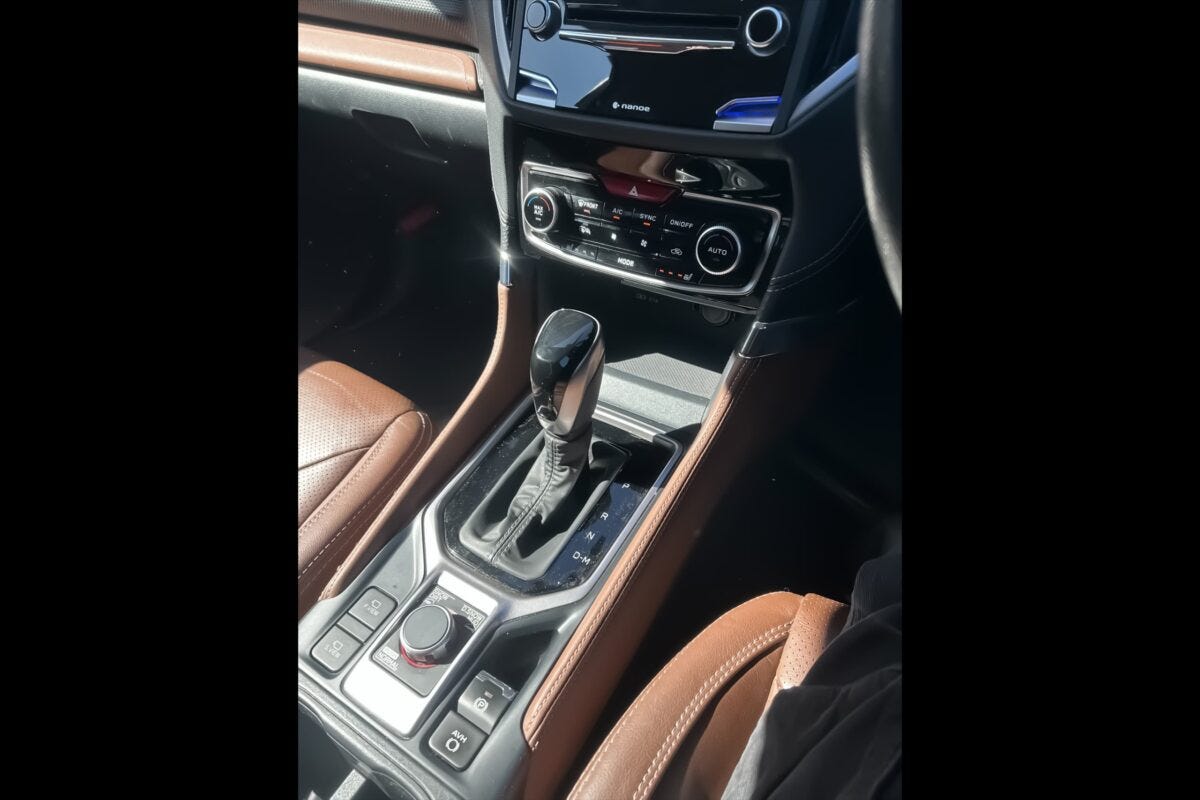 車・サイドブレーキ（パーキングブレーキ）