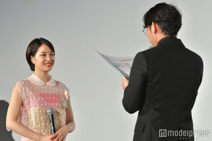 広瀬すず、小泉徳広監督 (C)モデルプレス