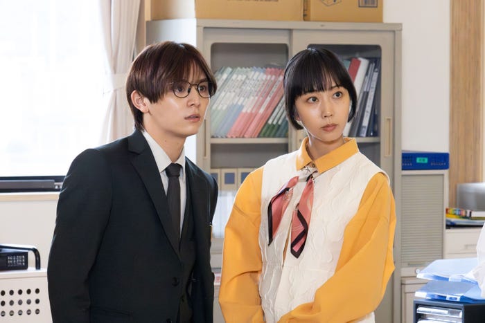 山田涼介、木南晴夏「ビリオン×スクール」第6話より(C)フジテレビ