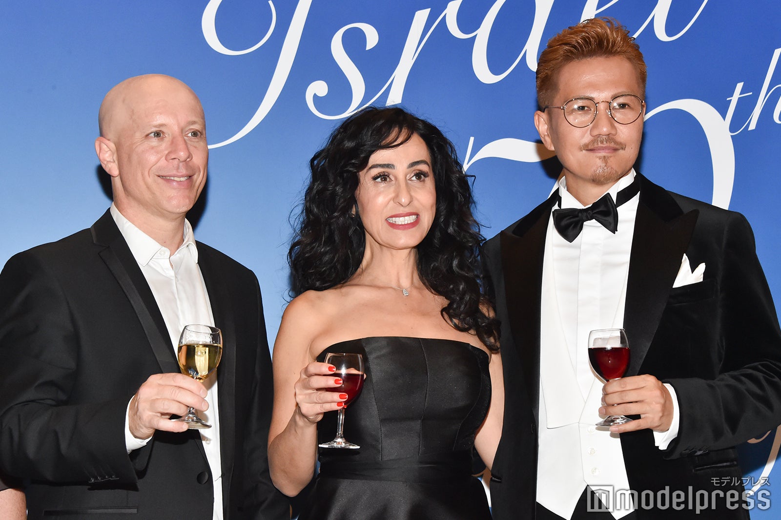 EXILE ATSUSHI（左）（C）モデルプレス