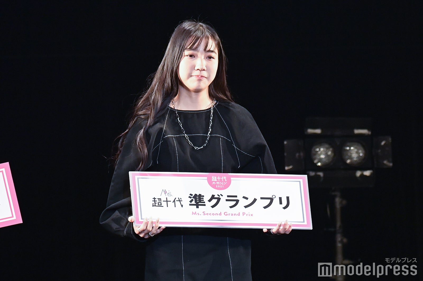 （C）モデルプレス