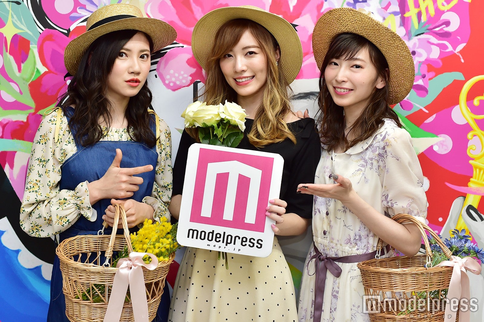（左から）北川綾巴、松井珠理奈、大矢真那（C）モデルプレス