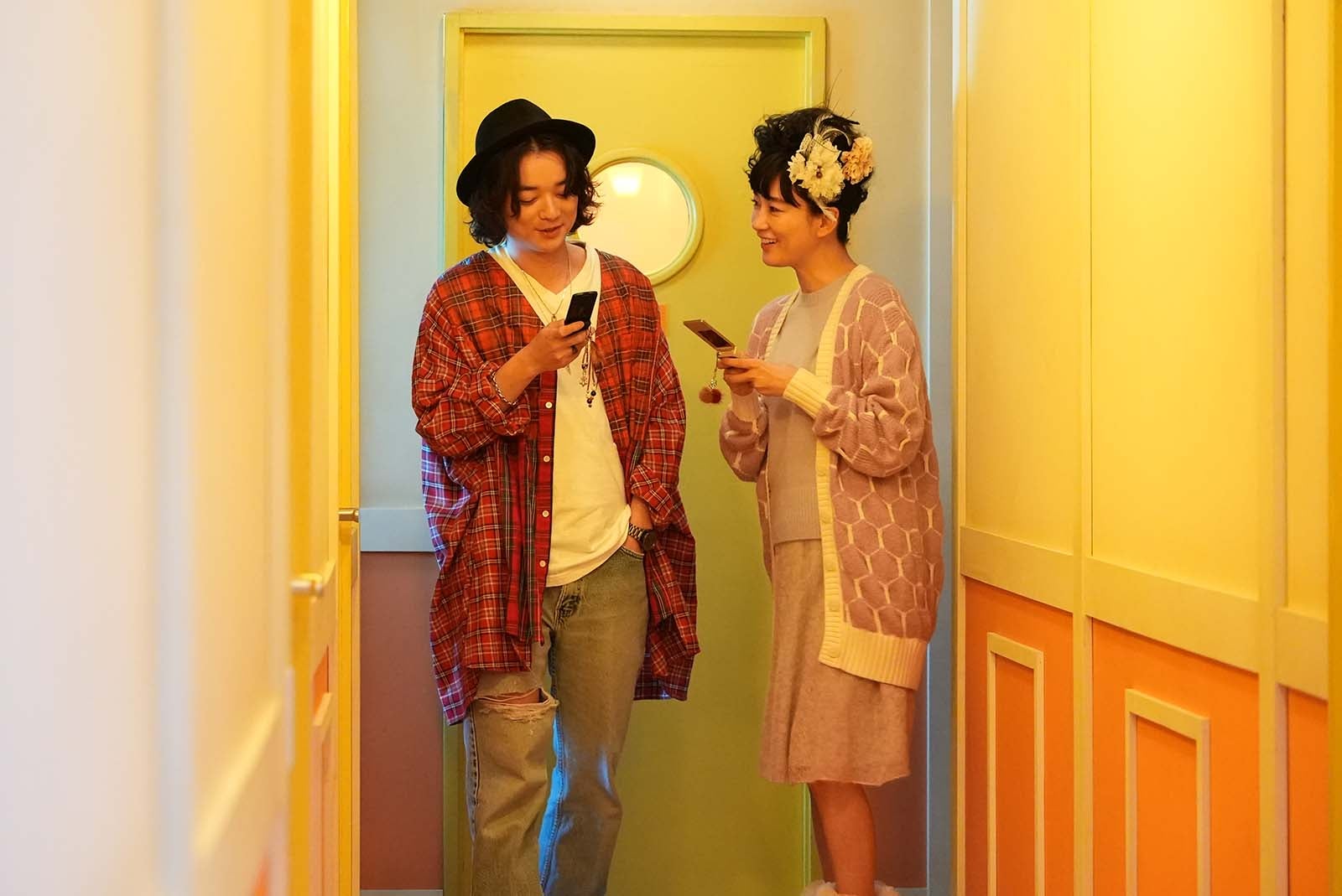 染谷将太、水川あさみ 「ブラッシュアップライフ」第8話より（C）日本テレビ