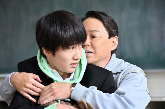 坂元愛登、阿部サダヲ「不適切にもほどがある!」第1話より(C)TBS