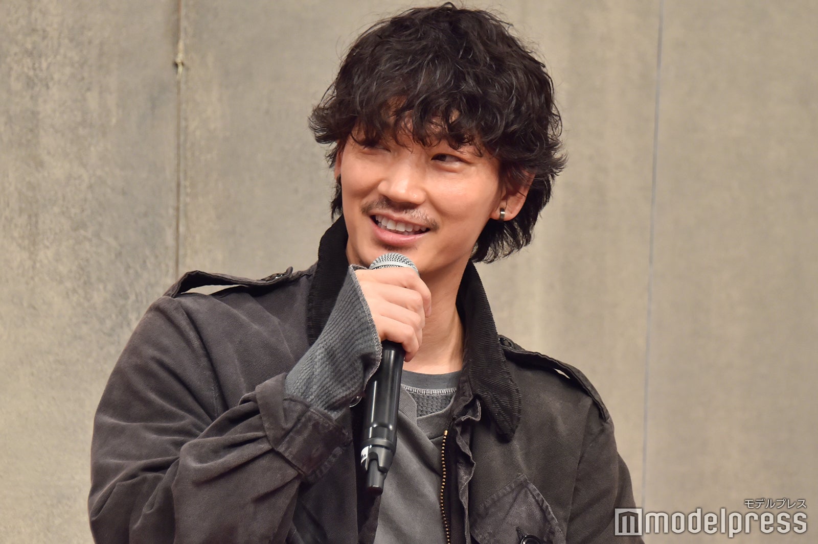 綾野剛 （C）モデルプレス