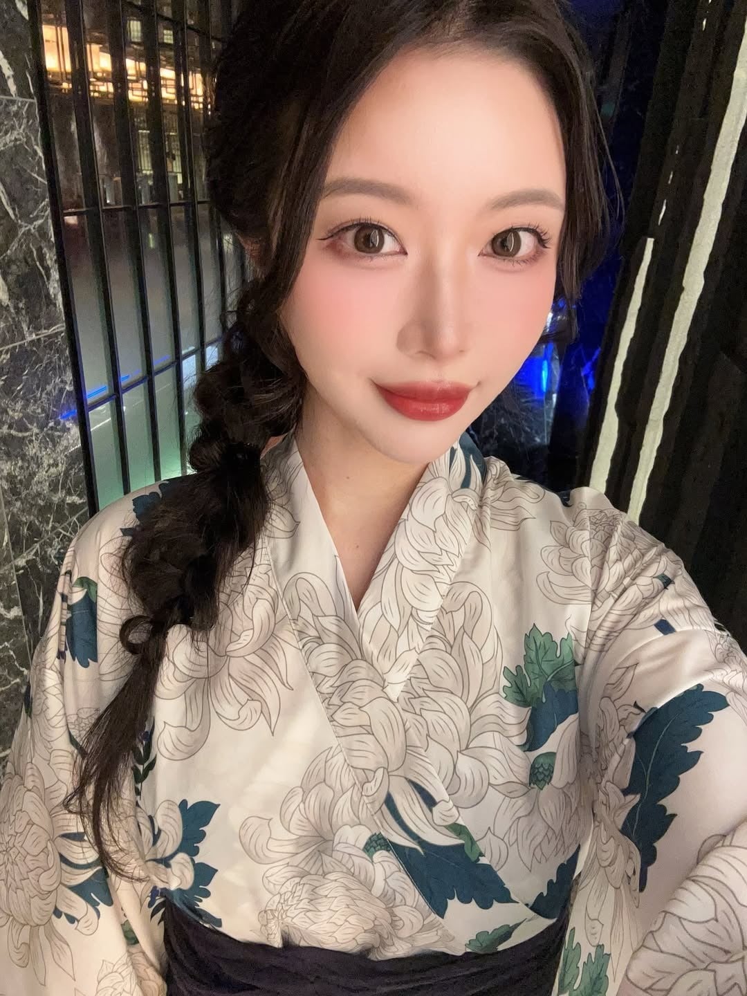 「BARCELONA桃李」一条すずInstagramより