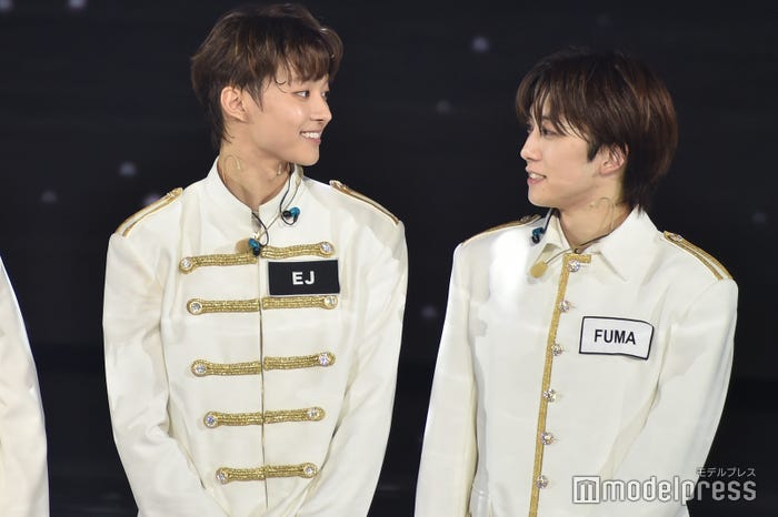 EJ、FUMA (C)モデルプレス