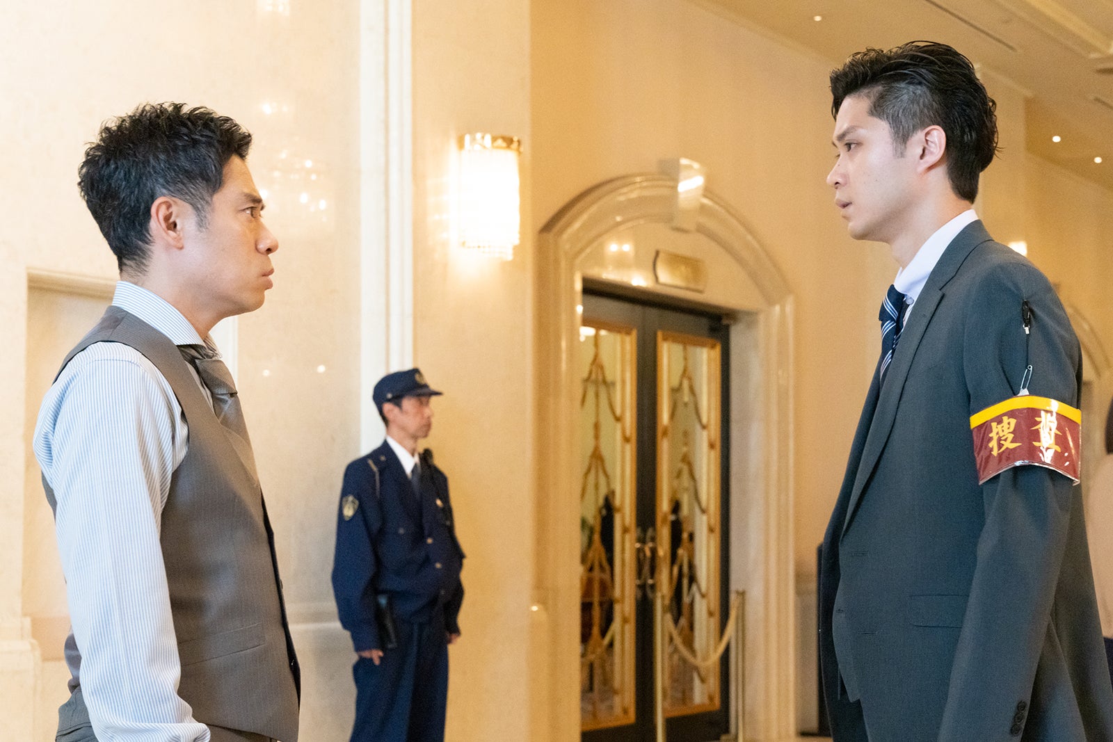 伊藤淳史、磯村勇斗「ケイジとケンジ、時々ハンジ。」第5話より（C）テレビ朝日