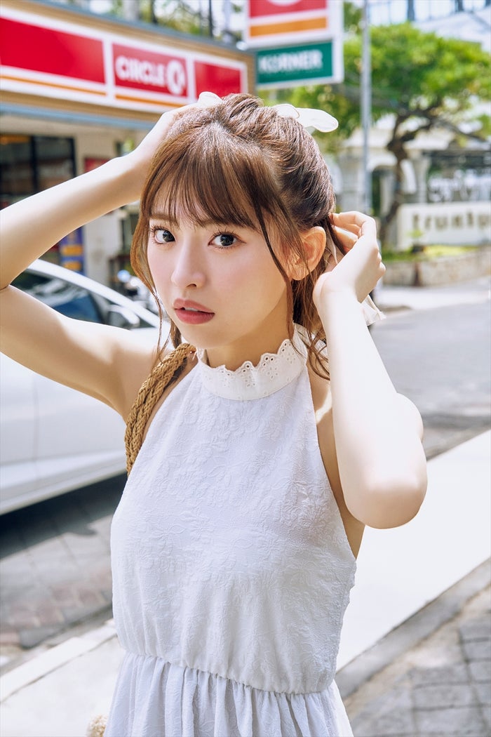 元AKB48真楪伶、人生初ランジェリー姿披露 1st写真集決定【奇跡と出会った瞬間】