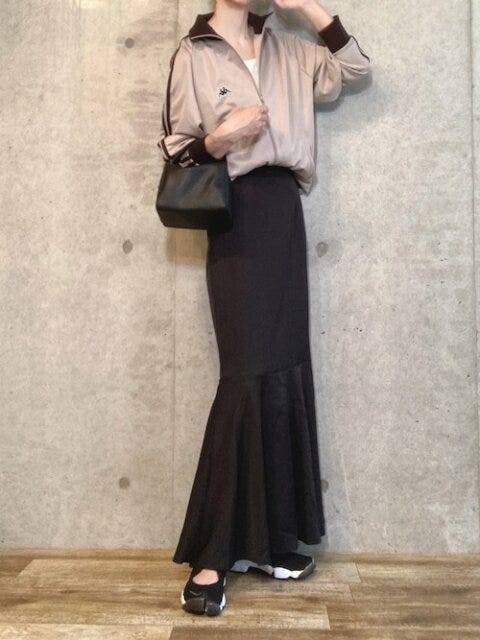 黒スカート コーデ 秋 黒スカート コーデ 秋