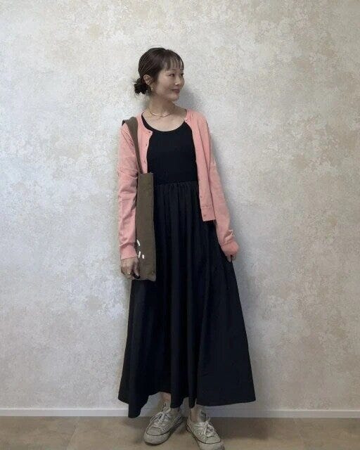 2025夏ユニクロ女性おすすめUVカットクルーネックカーディガンお手本コーデ