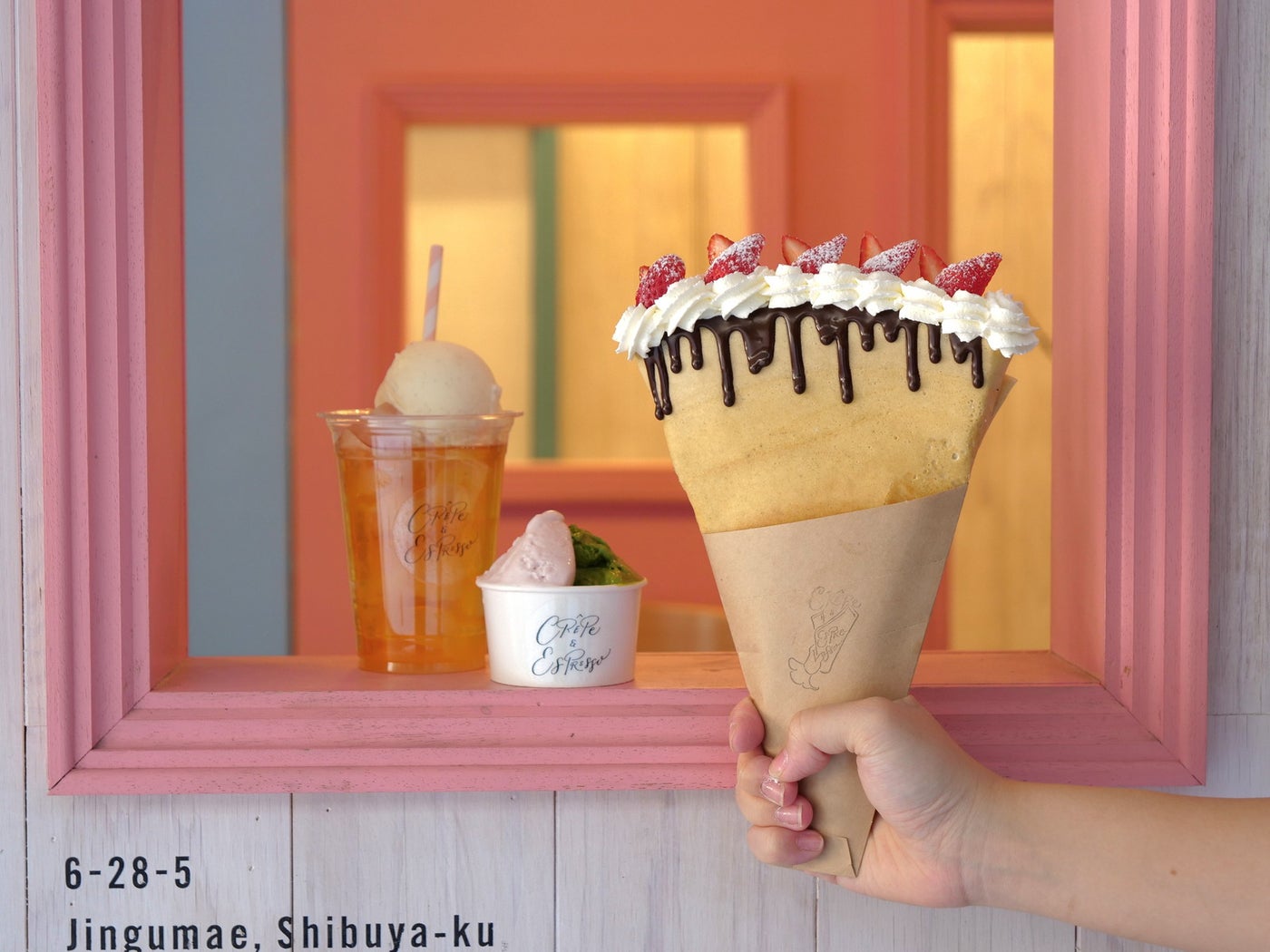 クレープとエスプレッソとジェラートと／提供画像