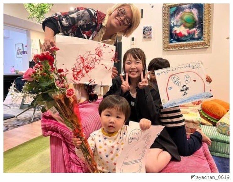 あやなん公式Instagramより