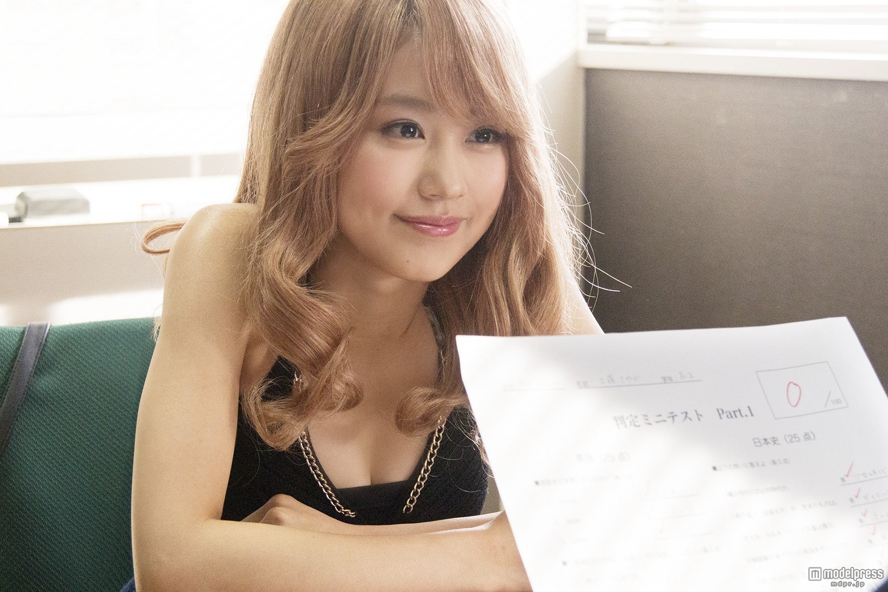 “金髪ギャル”有村架純、新たな劇中カット解禁