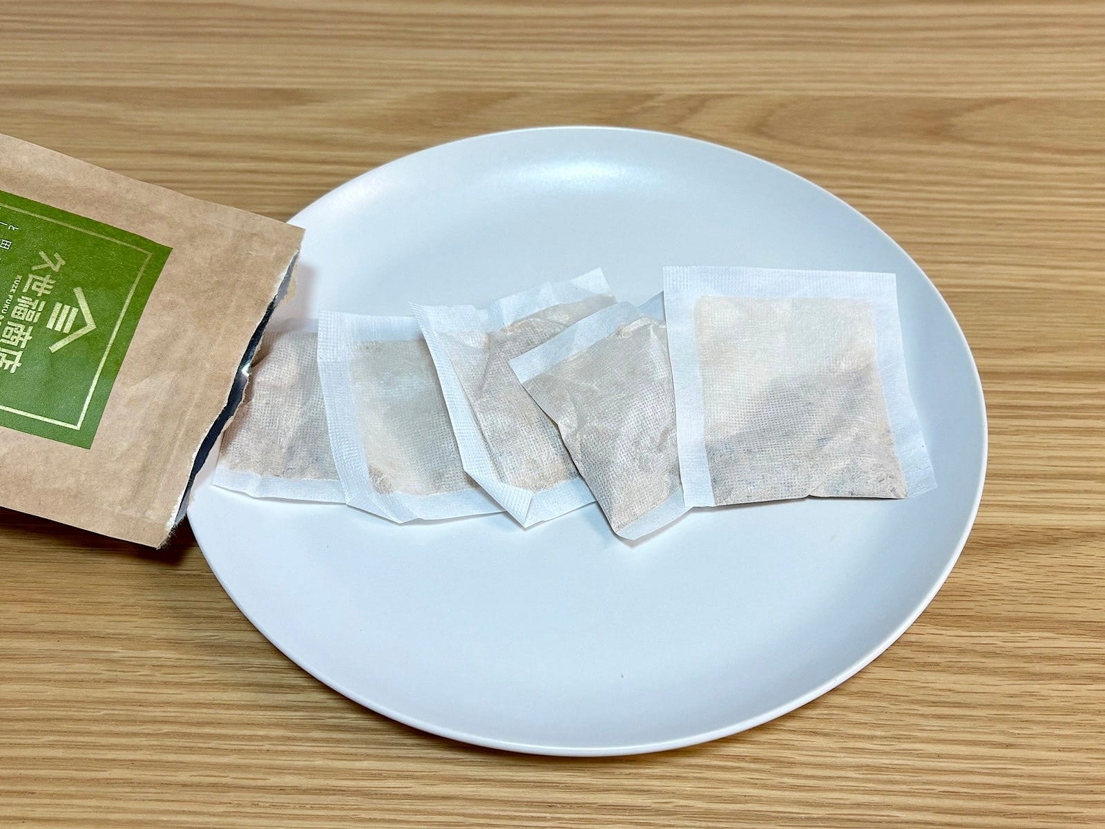5包のだしパックが入っています。使う前から昆布のいい香り!