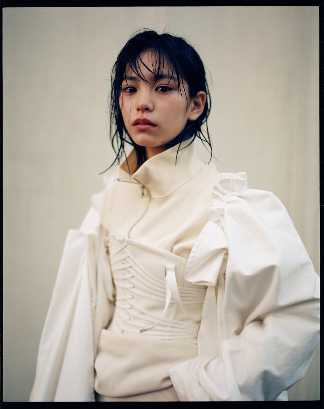 當真あみ、クールなフェティッシュスタイル挑戦「気分が上がりました」