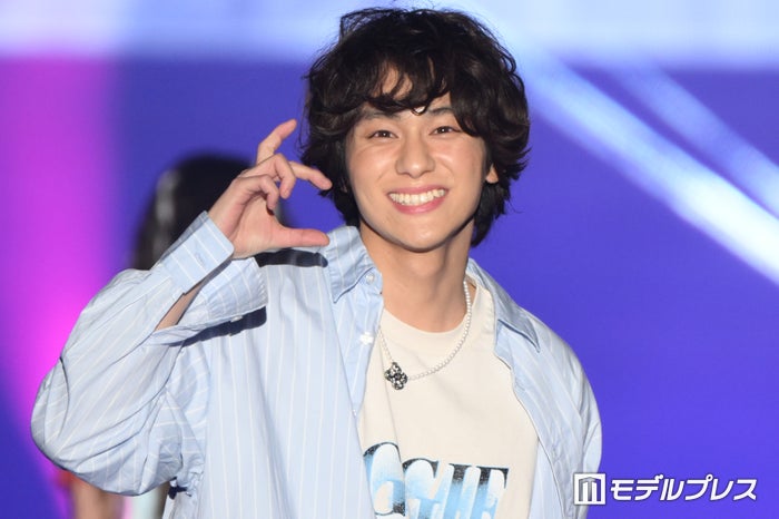 山下幸輝、あざとウィンク×くるくるヘアにキュン【TGC熊本2024】