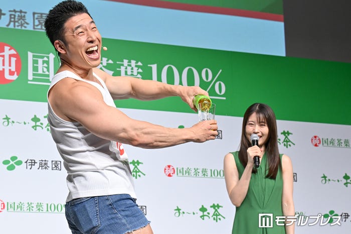 なかやまきんに君、有村架純(C)モデルプレス
