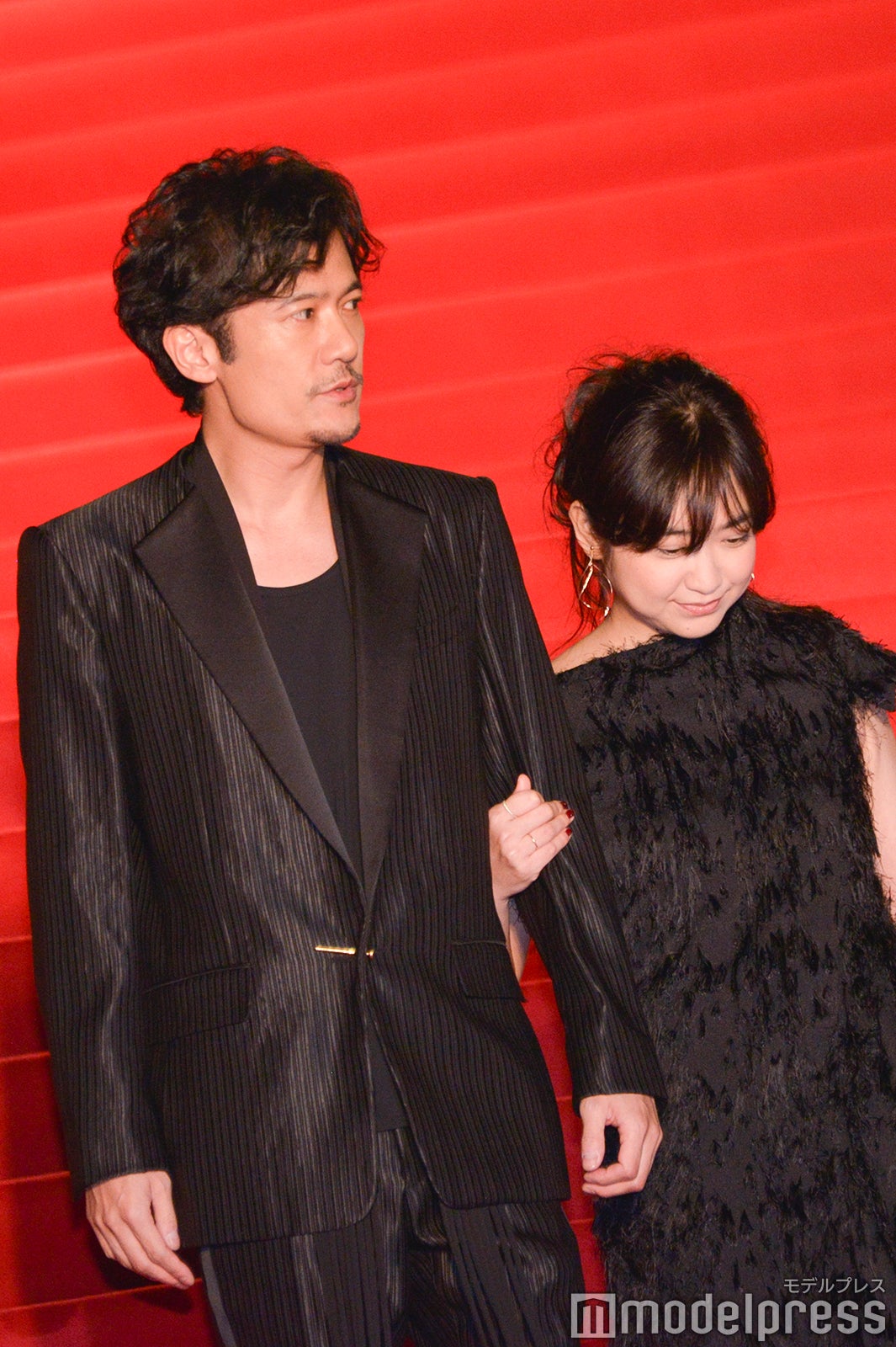 稲垣吾郎、池脇千鶴 （C）モデルプレス