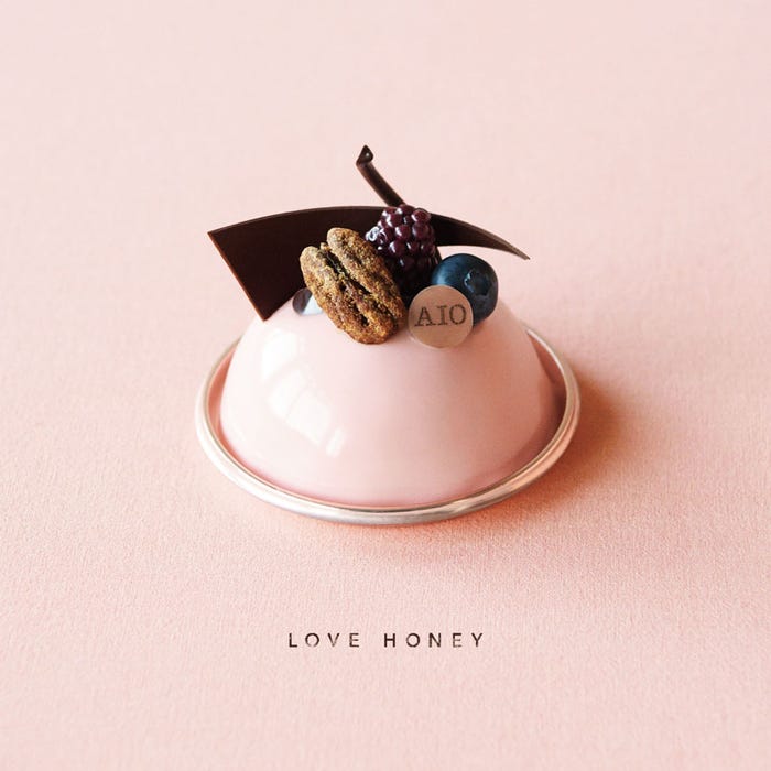 大塚 愛 8thアルバム「LOVE HONEY」(4月12日発売)ジャケット/提供写真