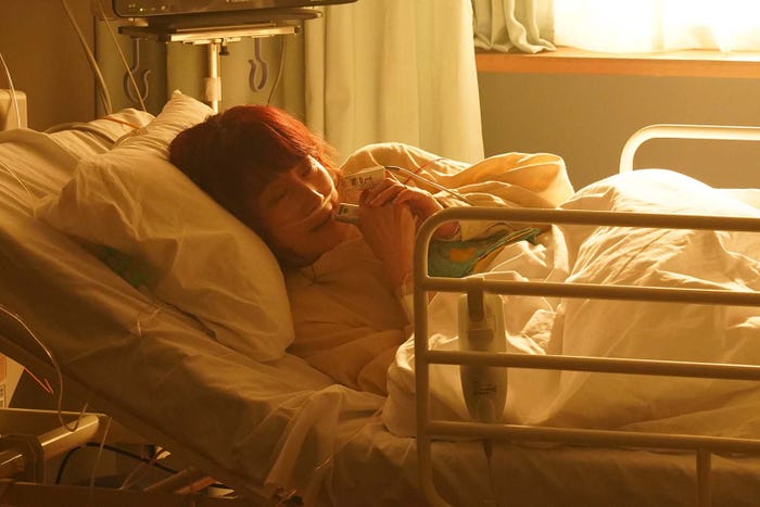 余貴美子「君が心をくれたから」第6話より(C)フジテレビ