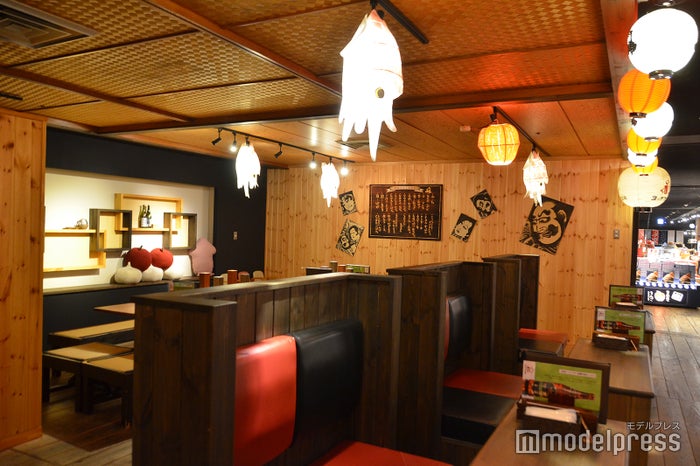 ヨッテマレ酒場(C)モデルプレス