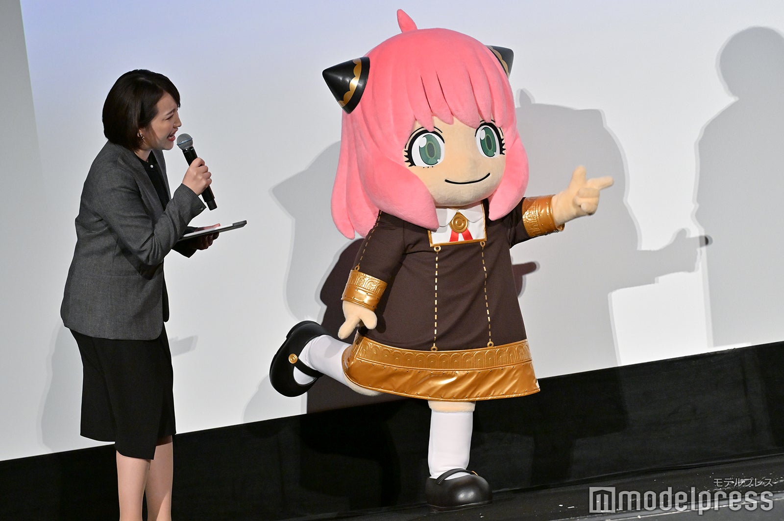 復活したアーニャ（C）モデルプレス